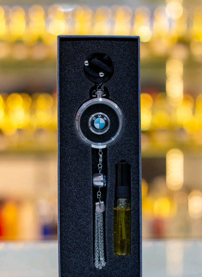 قلادة عطر السيارة