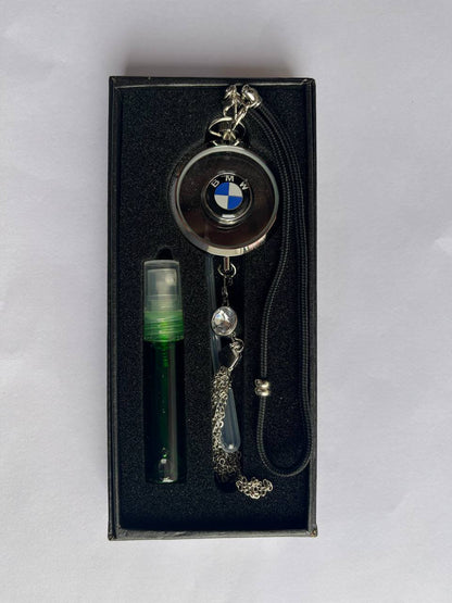 قلادة عطر السيارة