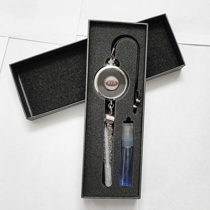 قلادة عطر السيارة